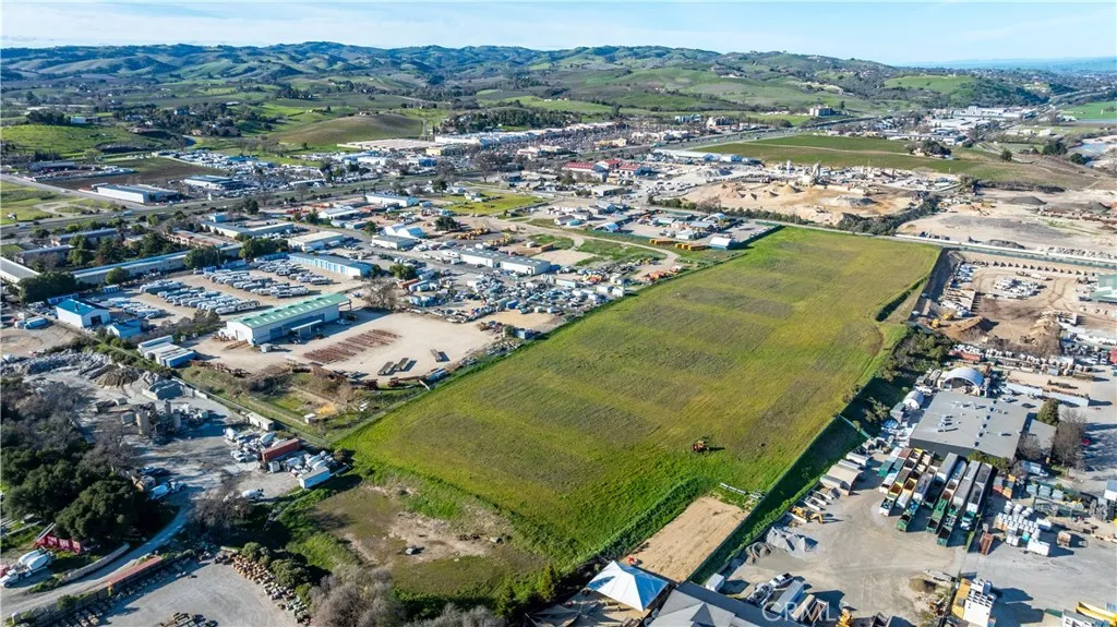 0 Volpi Ysabel Road Paso Robles, CA 93446 - Photo 10 of 17 a view of a city