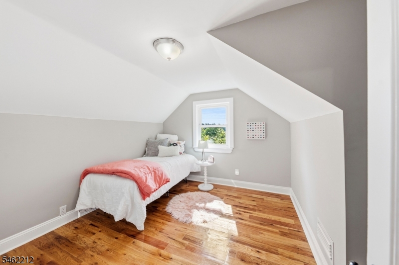 18 Lorelei Road West Orange, NJ 07052 - Photo 12 of 32 Gallery Image 12