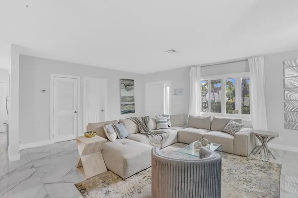 $2,250,000 | 3025 Center Avenue, Fort Lauderdale, FL 33308