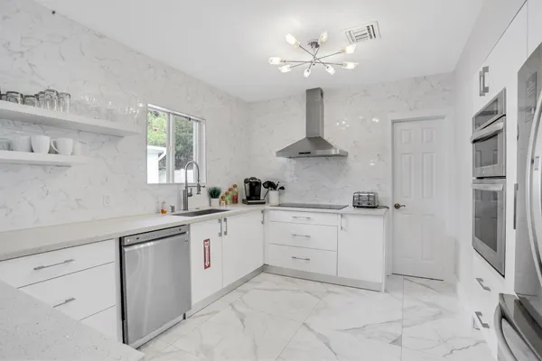 $2,250,000 | 3025 Center Avenue, Fort Lauderdale, FL 33308