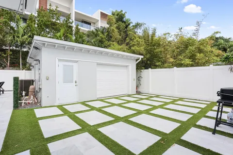 $2,250,000 | 3025 Center Avenue, Fort Lauderdale, FL 33308