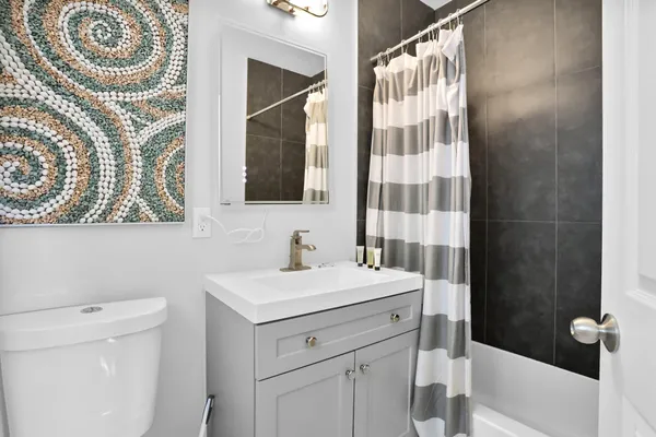 $2,250,000 | 3025 Center Avenue, Fort Lauderdale, FL 33308