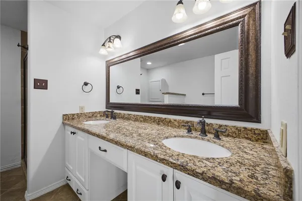 $395,000 | 2104 Carter Creek Parkway, Bryan, TX 77802