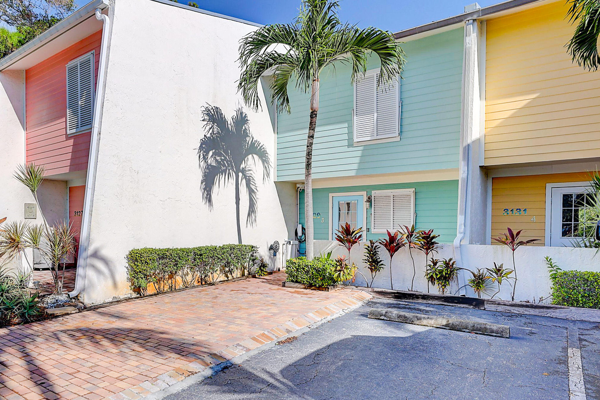 3129 Southeast Indian Street, Unit 3 Stuart, FL 34997 - Photo 5 of 32 Front View parking