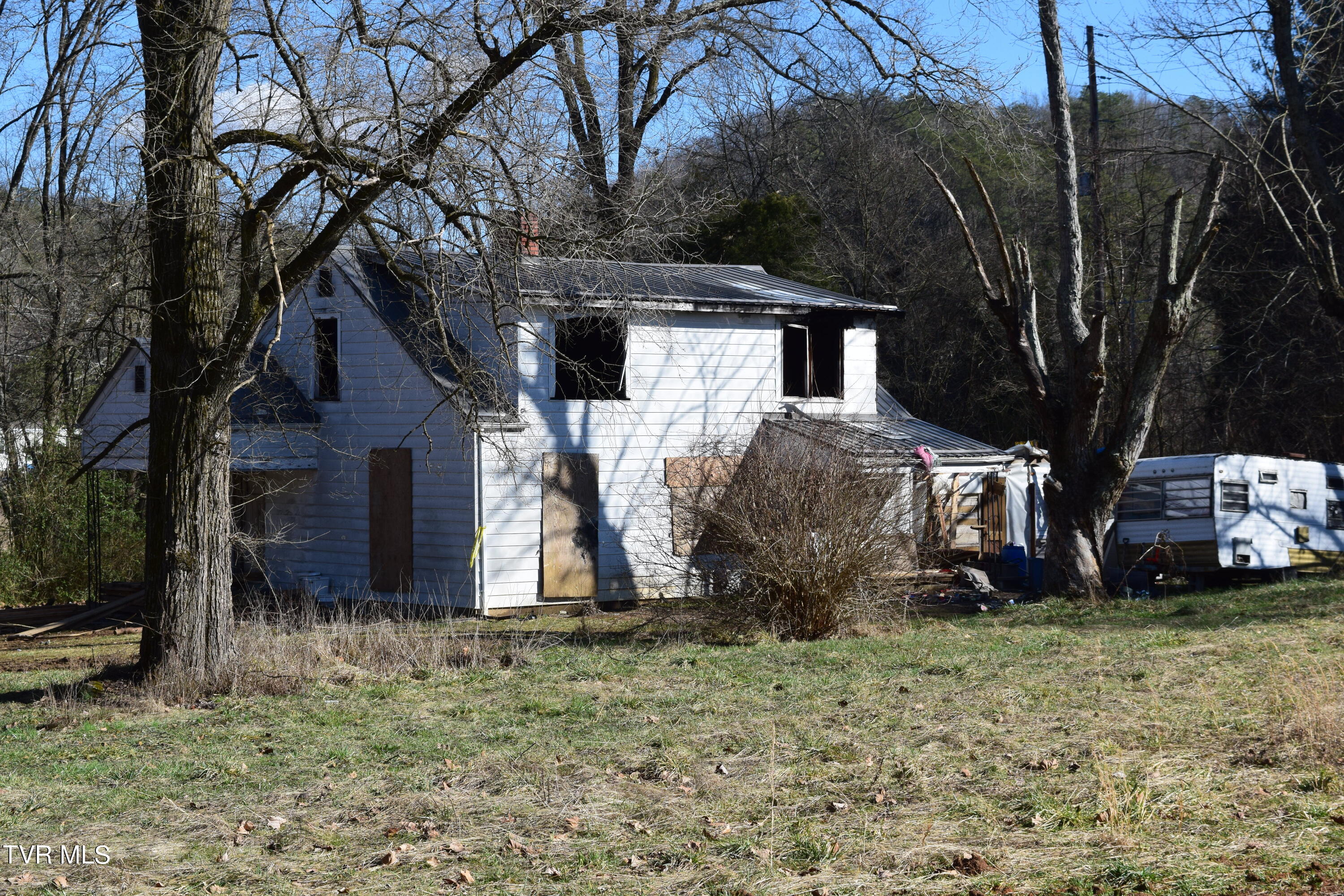 278 Malone Road Watauga, TN 37694 - Photo 6 of 13 DSC_0790