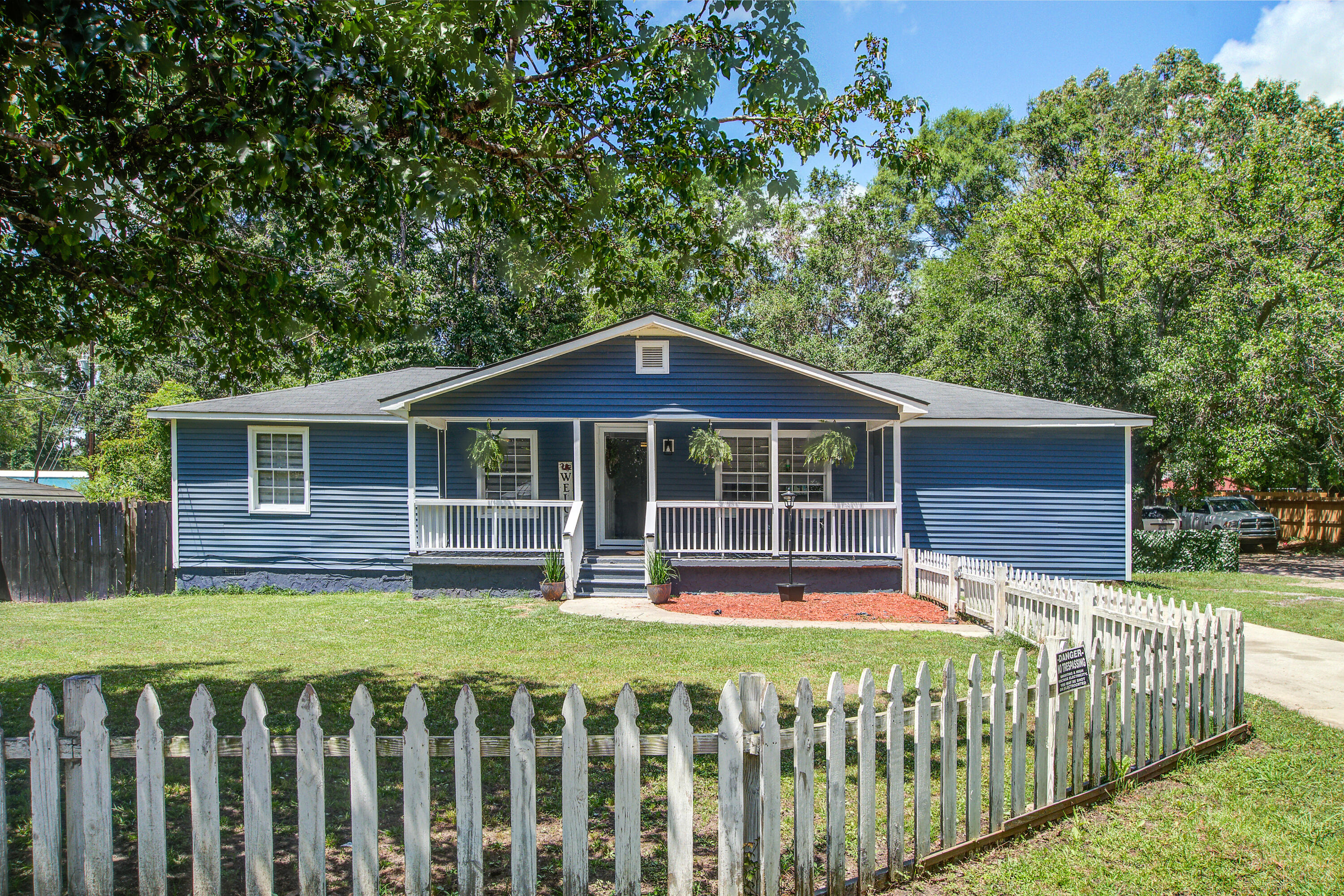 116 County Rd S-18-449 Summerville, SC 29483 - Photo 1 of 23 116 (1)