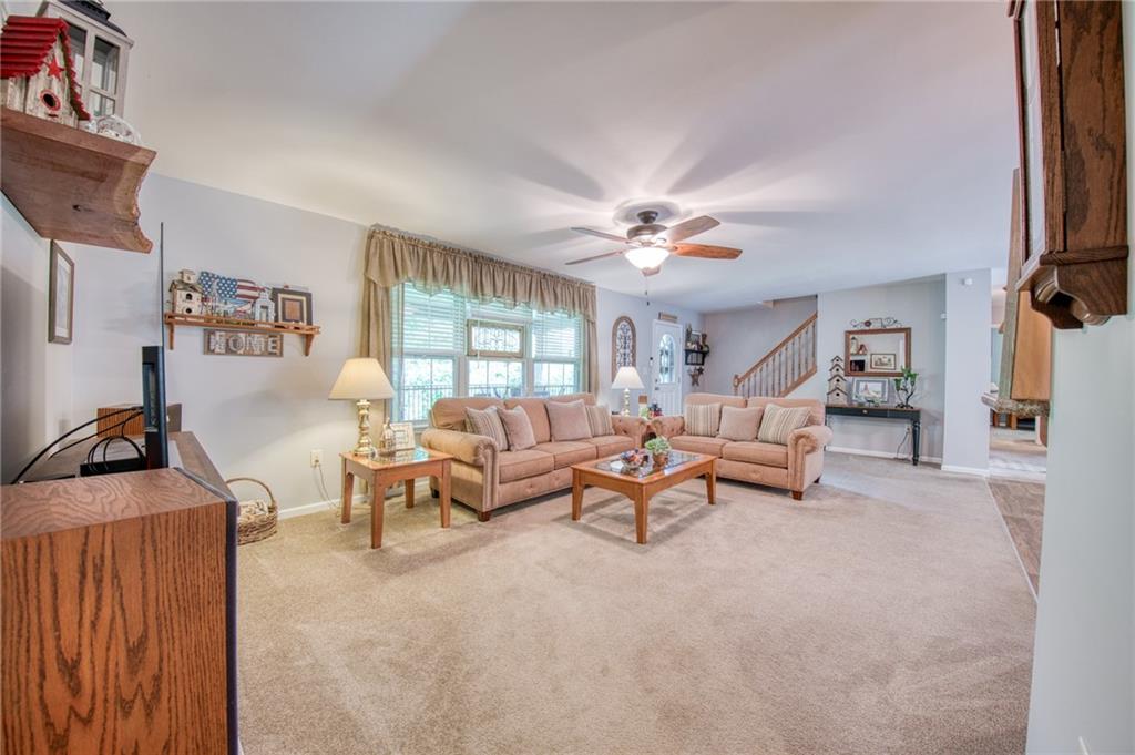 201 Magill Road Zelienople, PA 16063 - Photo 8 of 46