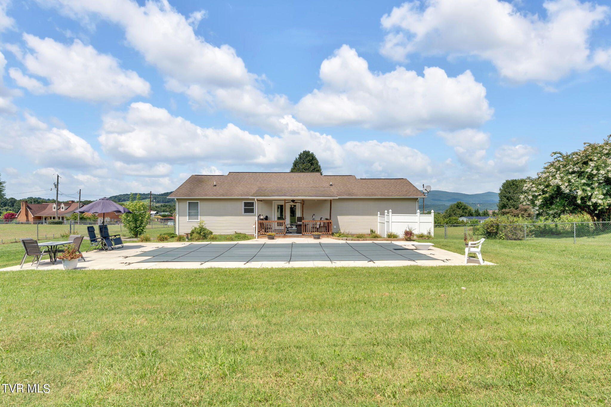 127 Hamilton Road Elizabethton, TN 37643 - Photo 34 of 46 38-web-or-mls-DSC05413