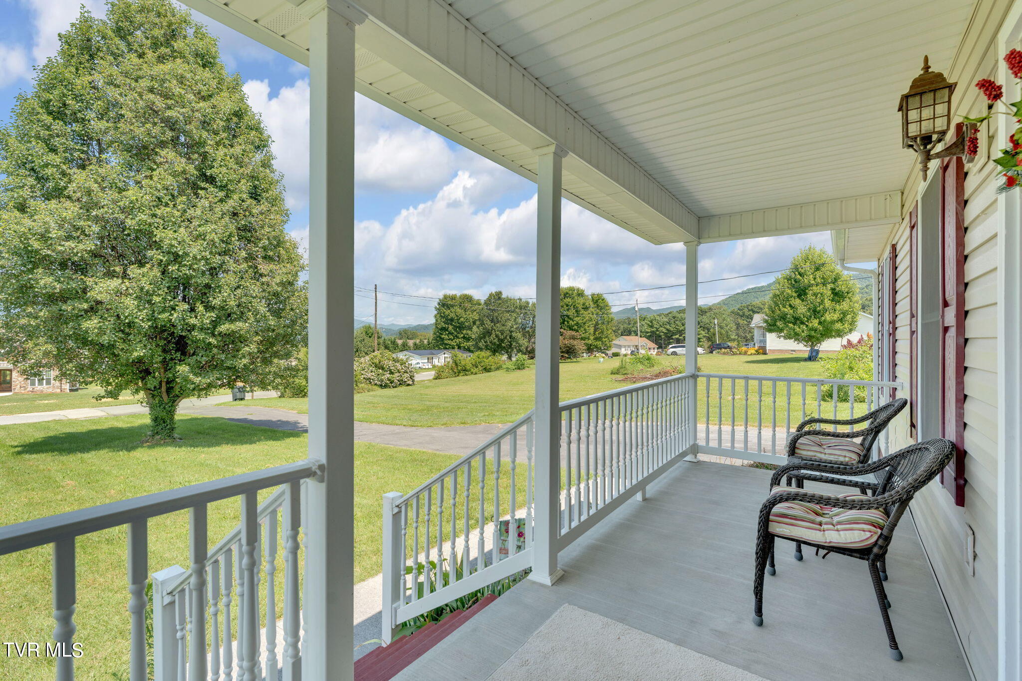 127 Hamilton Road Elizabethton, TN 37643 - Photo 6 of 46 36-web-or-mls-DSC05407