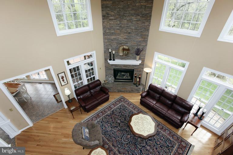 12705 Travilah Road Potomac, MD 20854 - Photo 14 of 29 Family Room
