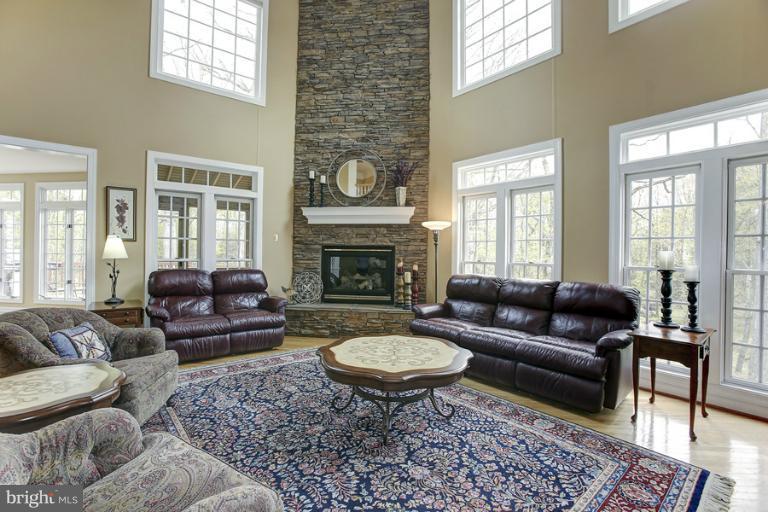12705 Travilah Road Potomac, MD 20854 - Photo 22 of 29 Family Room