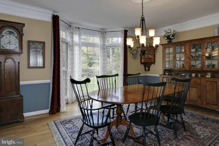 12705 Travilah Road Potomac, MD 20854 - Photo 24 of 29 Dining Room