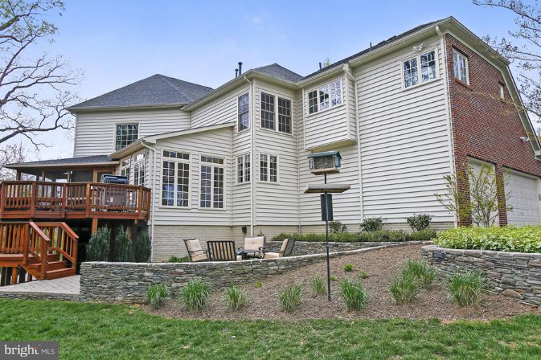 12705 Travilah Road Potomac, MD 20854 - Photo 29 of 29 Exterior (Rear)
