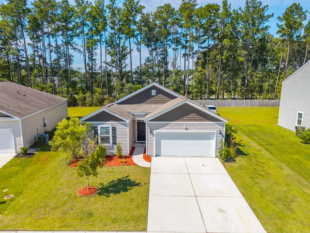 $310,000 | 556 Wayton Circle, Moncks Corner, SC 29461