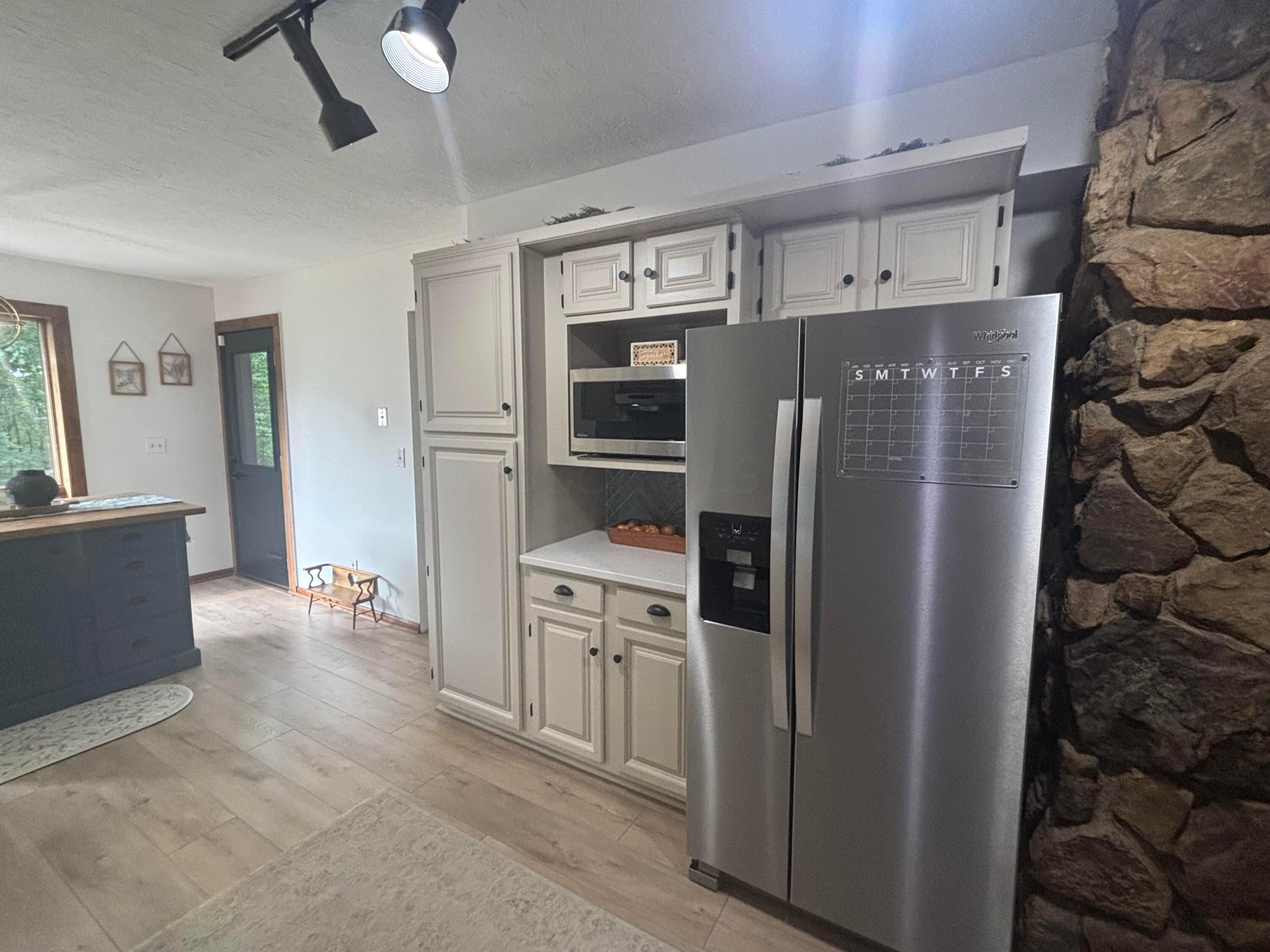 10944 Wilson Road Utica, OH 43080 - Photo 5 of 16 .