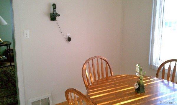 21820 Rausch Avenue Eastpointe, MI 48021 - Photo 9 of 22 IMAG0996