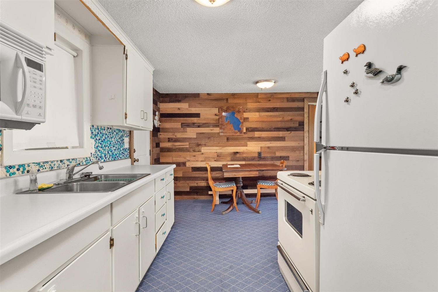 43817 Silver Beach Road Loon Lake, WA 99148 - Photo 14 of 45 Gallery Image 14