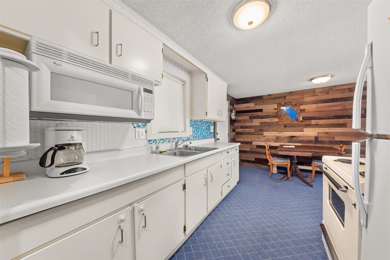 43817 Silver Beach Road Loon Lake, WA 99148 - Photo 15 of 45 Gallery Image 15