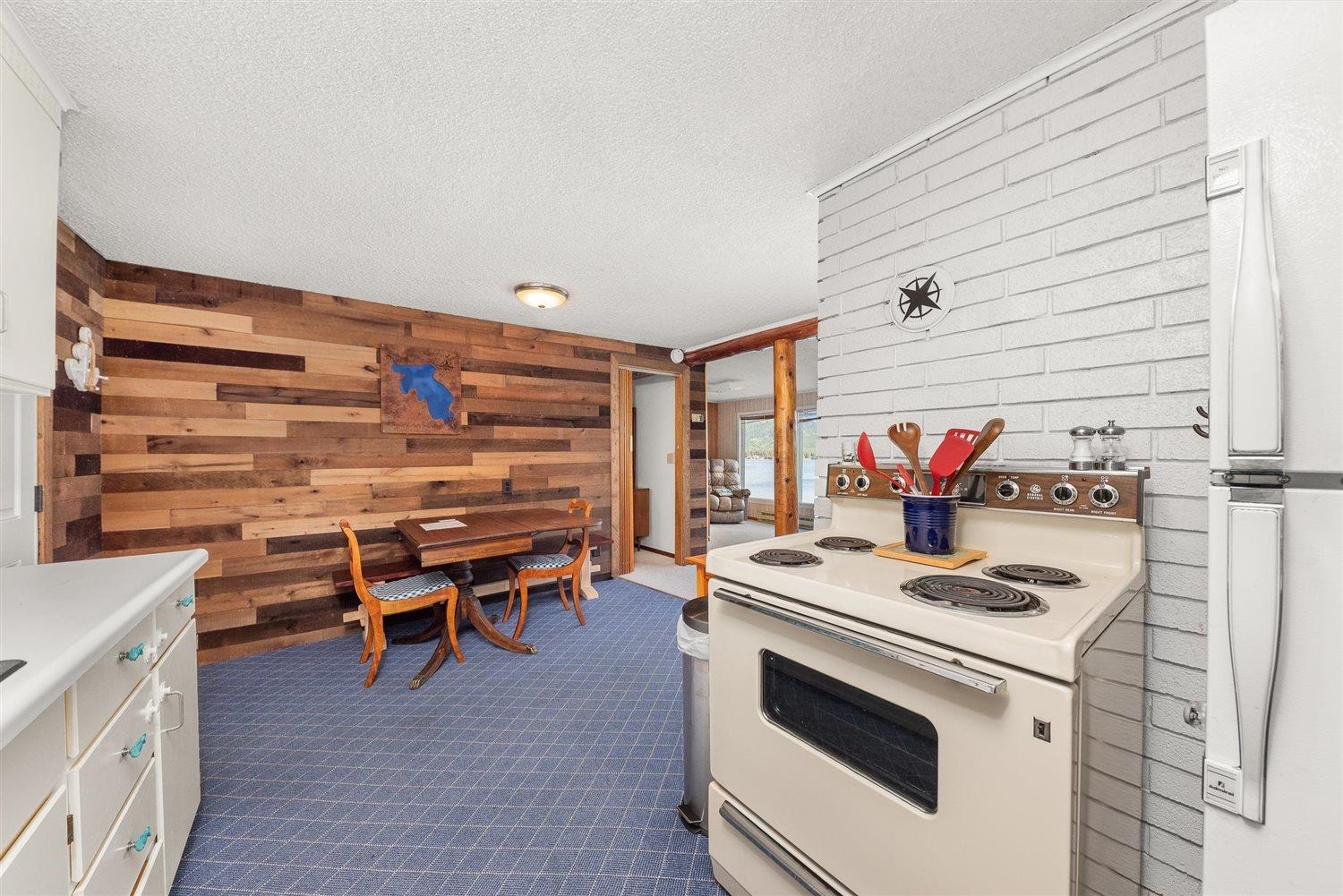 43817 Silver Beach Road Loon Lake, WA 99148 - Photo 16 of 45 Gallery Image 16