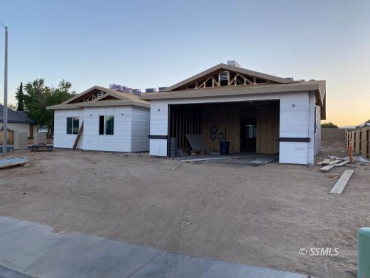 801 Paradise Drive Ridgecrest, CA 93555 - Photo 1 of 14 Gallery Image 1