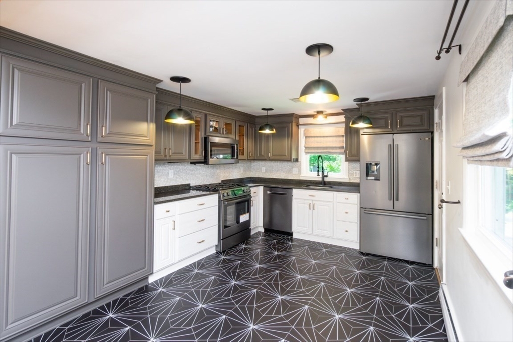 15 River Park Street Needham, MA 02494 - Photo 5 of 25