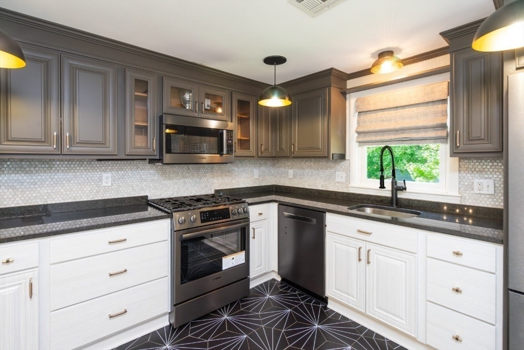 15 River Park Street Needham, MA 02494 - Photo 7 of 25