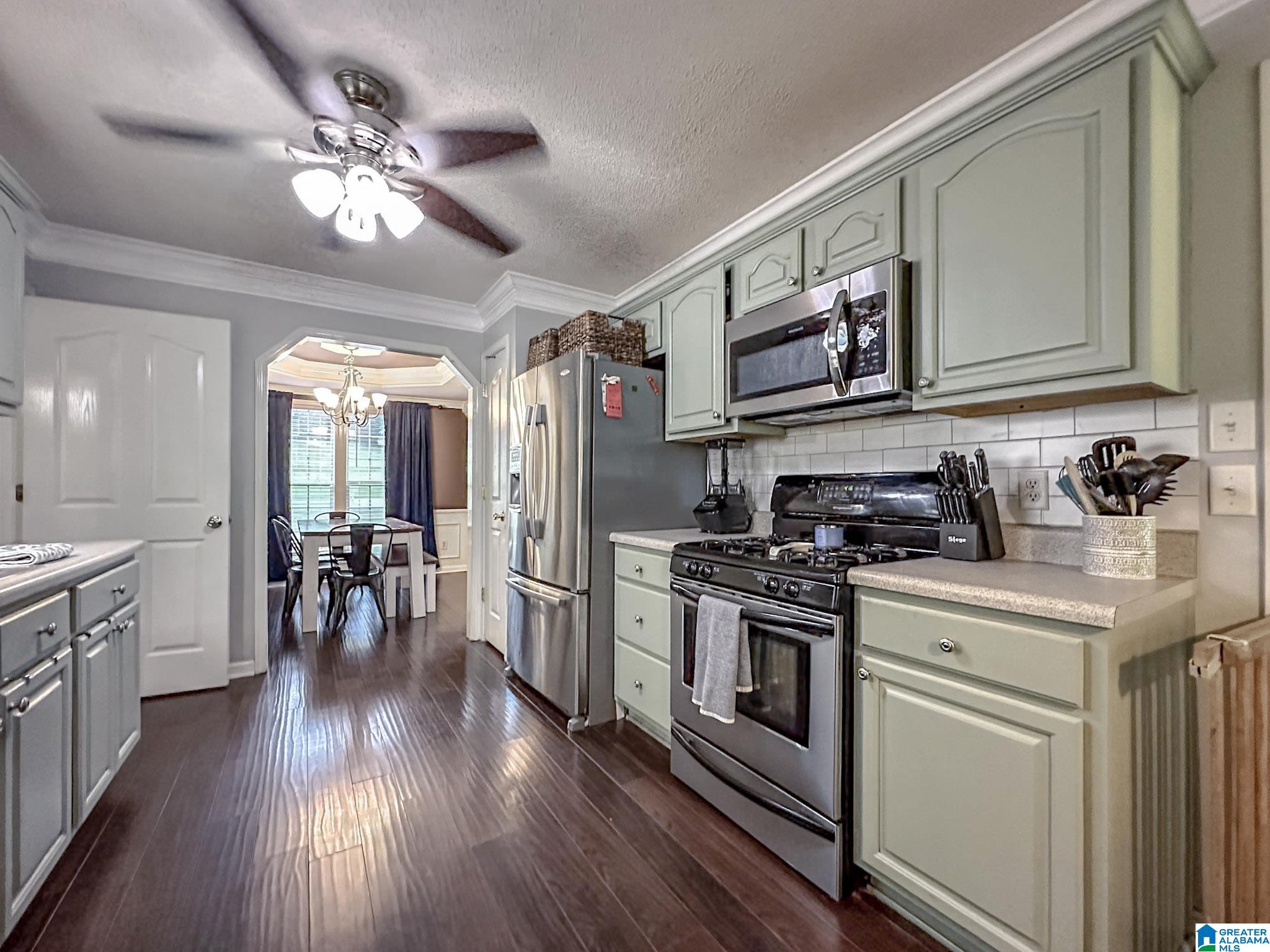 504 South Hillcrest Road Odenville, AL 35120 - Photo 10 of 51
