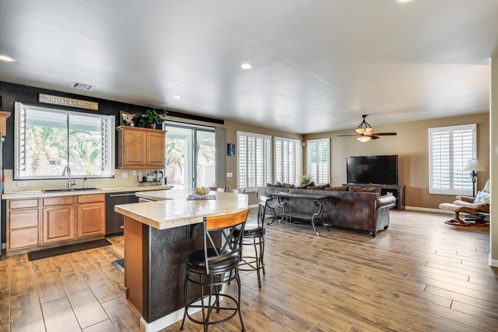 13644 West Calavar Road Surprise, AZ 85379 - Photo 24 of 59 ChaseCapture-28