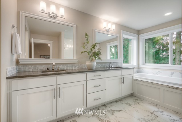 19042 84th Place Northeast Bothell, WA 98011 - Photo 10 of 11