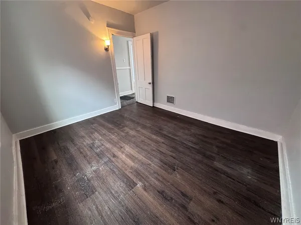 $1,100 | 856 Niagara Street, Buffalo, NY 14213