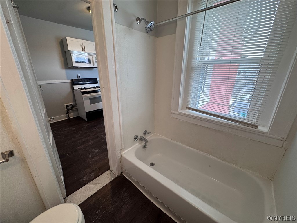 856 Niagara Street Buffalo, NY 14213 - Photo 22 of 28