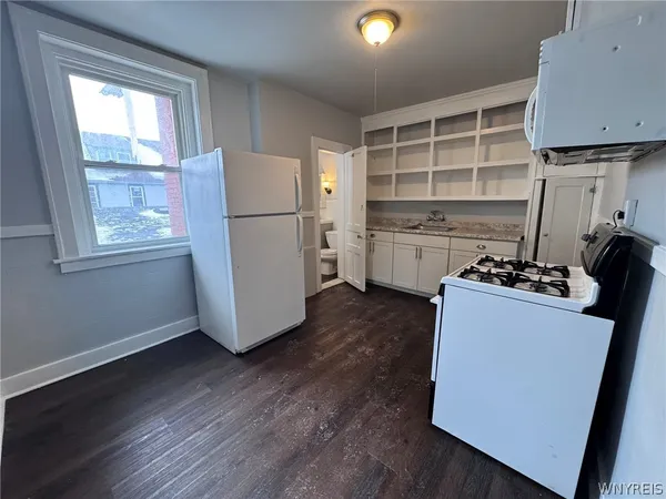 $1,100 | 856 Niagara Street, Buffalo, NY 14213