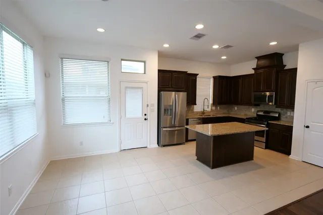 $2,300 | 12211 Stellano Lane, Richmond, TX 77406