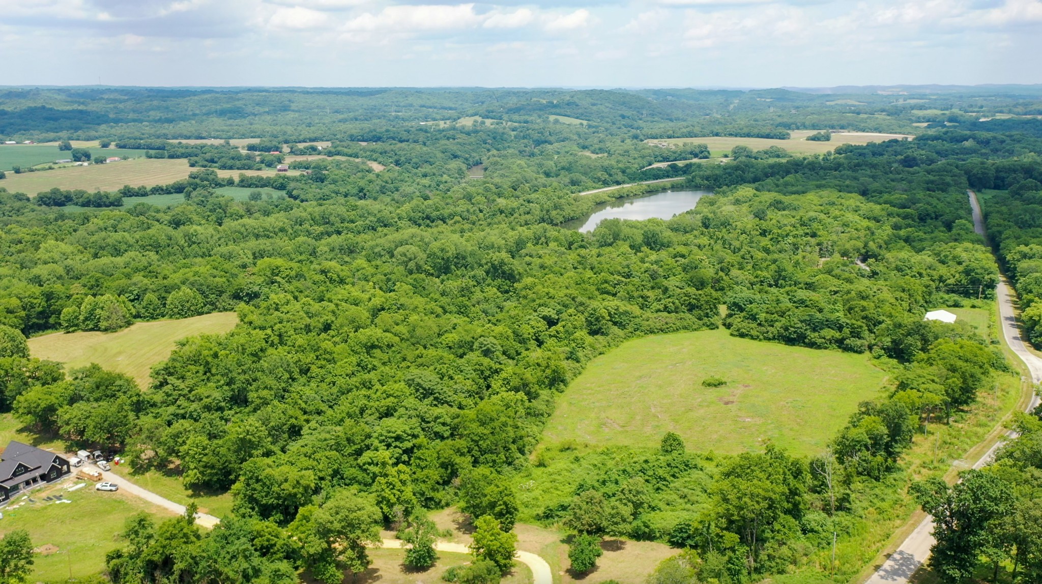 0 Parsons Bend Road Columbia, TN 38401 - Photo 15 of 34 an aerial view of ocean with green space