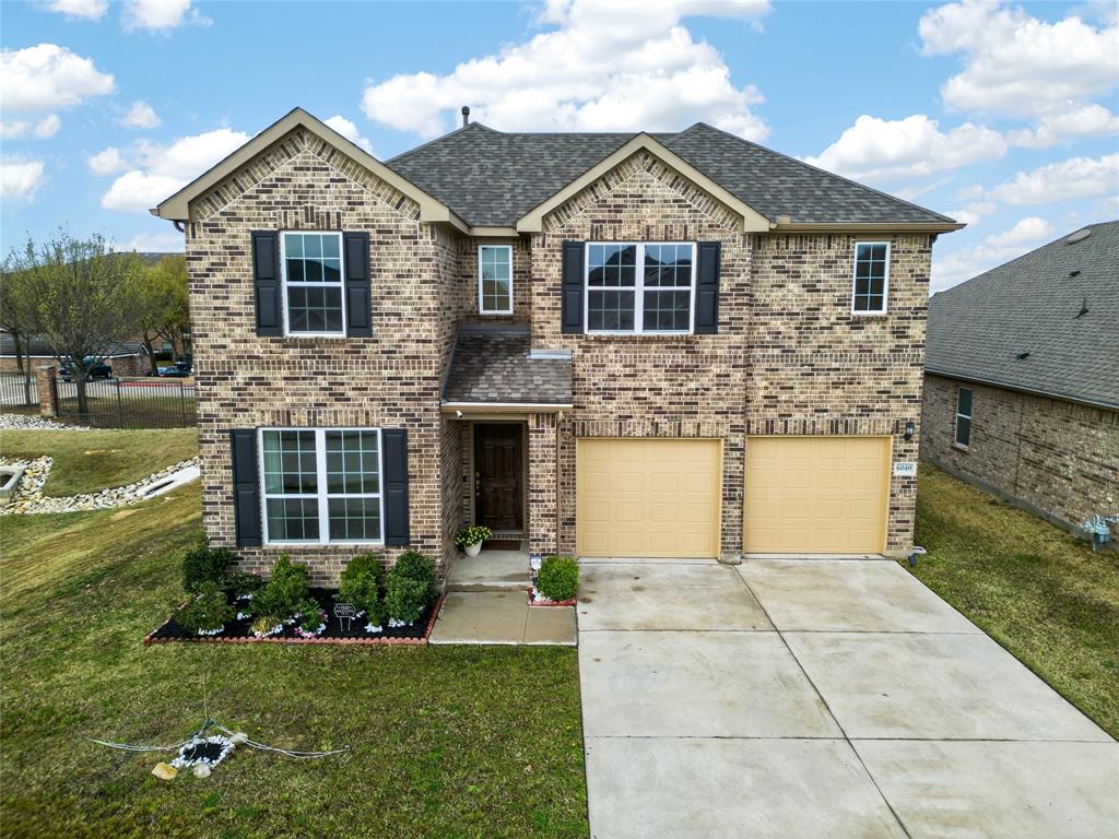 6049 Iron Creek Road Fort Worth, TX 76137 - Photo 3 of 40