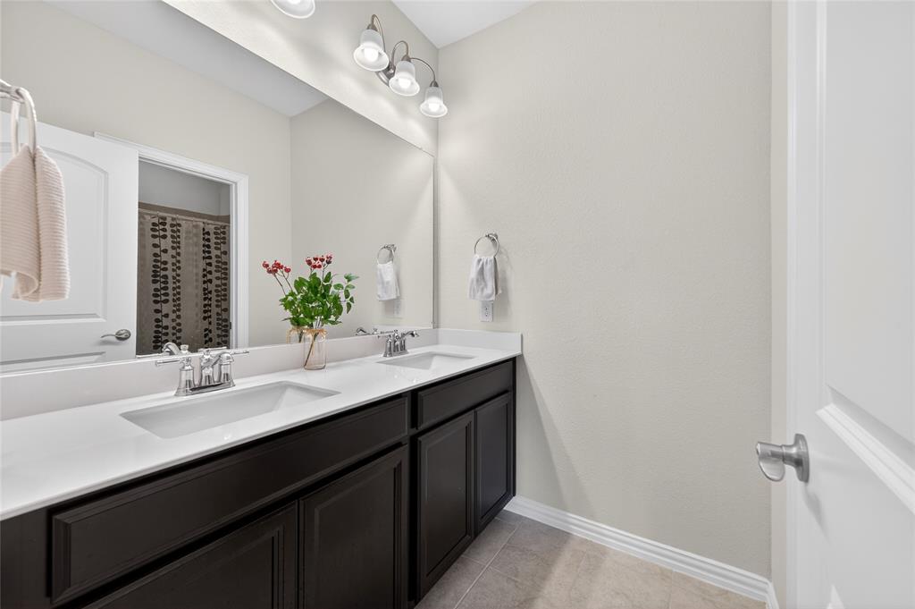 6049 Iron Creek Road Fort Worth, TX 76137 - Photo 32 of 40 other 2nd floor full bath