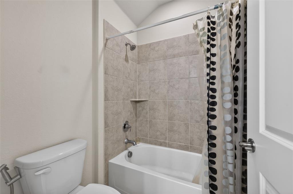 6049 Iron Creek Road Fort Worth, TX 76137 - Photo 33 of 40