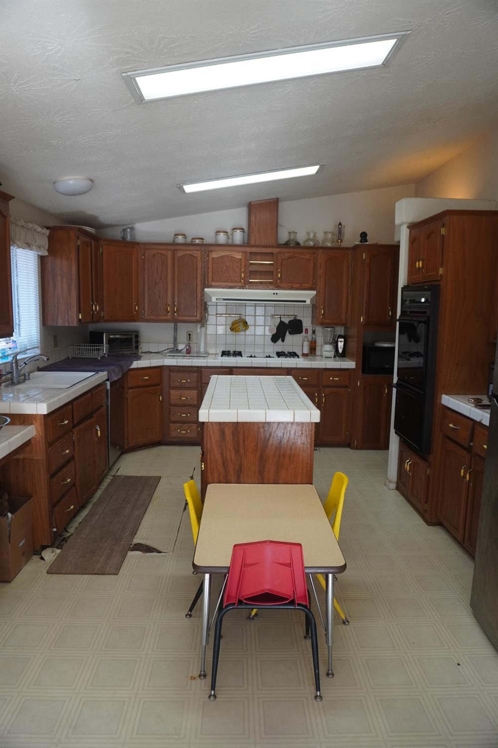 3695 Lily Lane Shingle Springs, CA 95682 - Photo 6 of 56