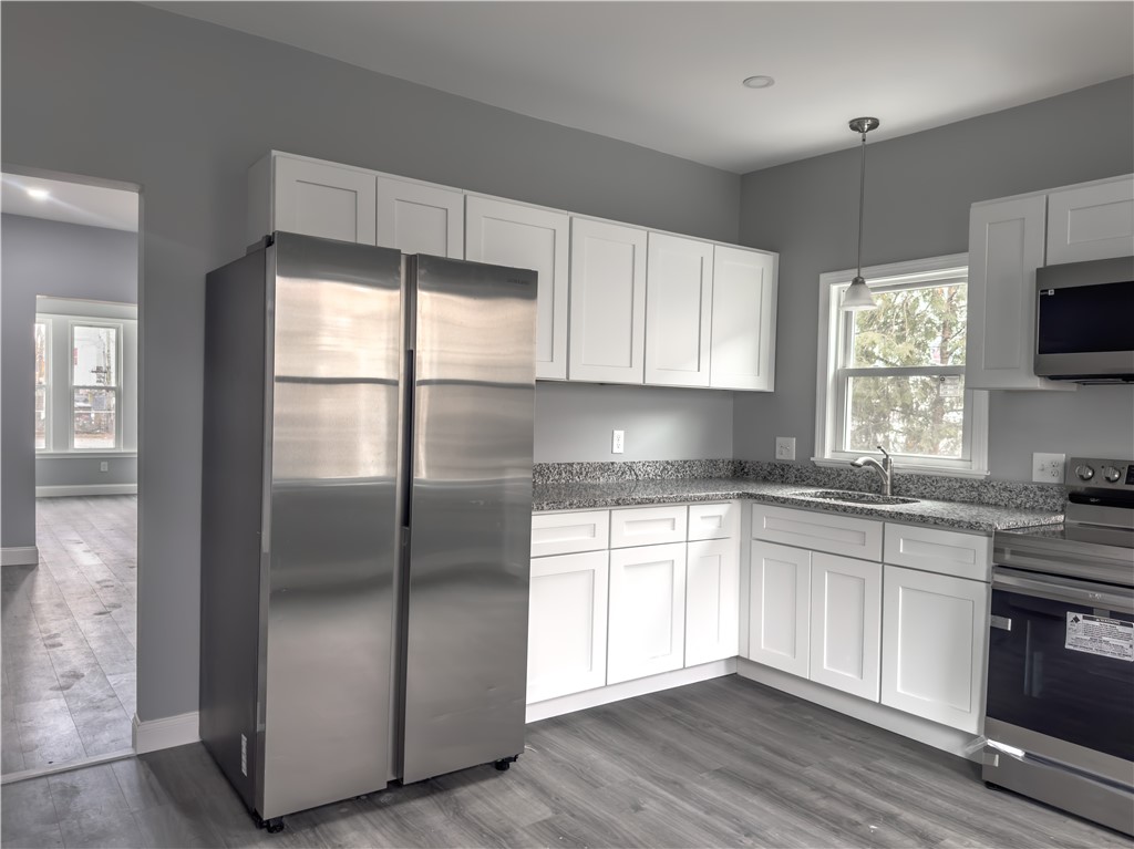 49 Hollis Street Providence, RI 02907 - Photo 8 of 24