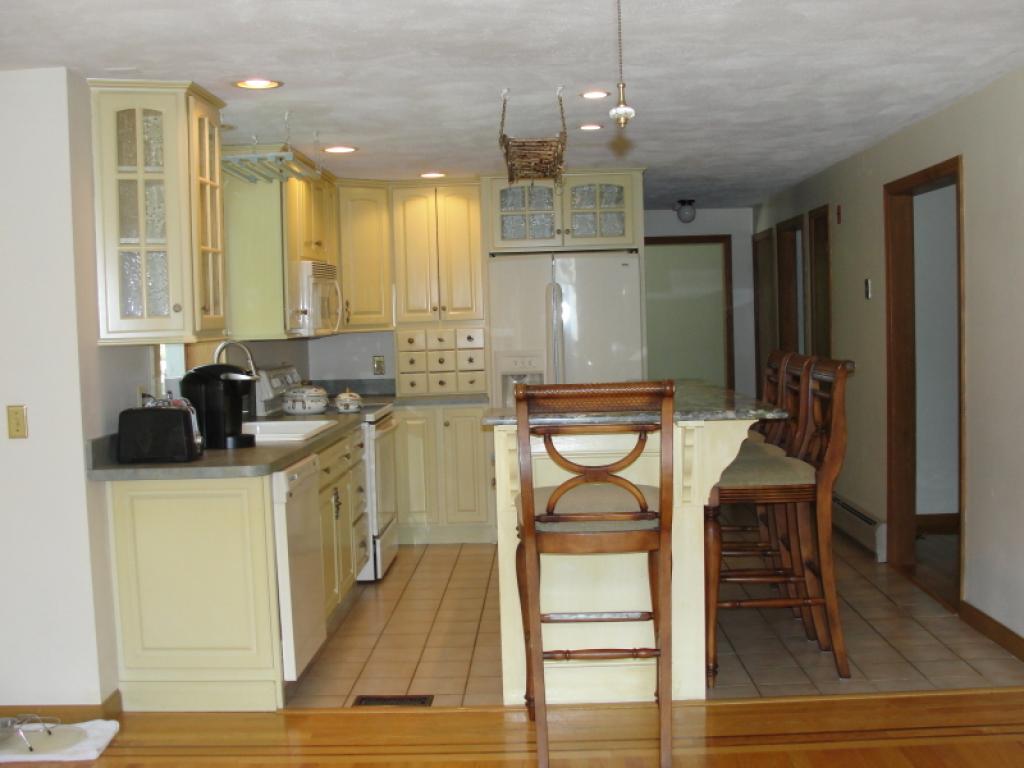 20 Raintree Drive Londonderry, NH 03053 - Photo 4 of 25