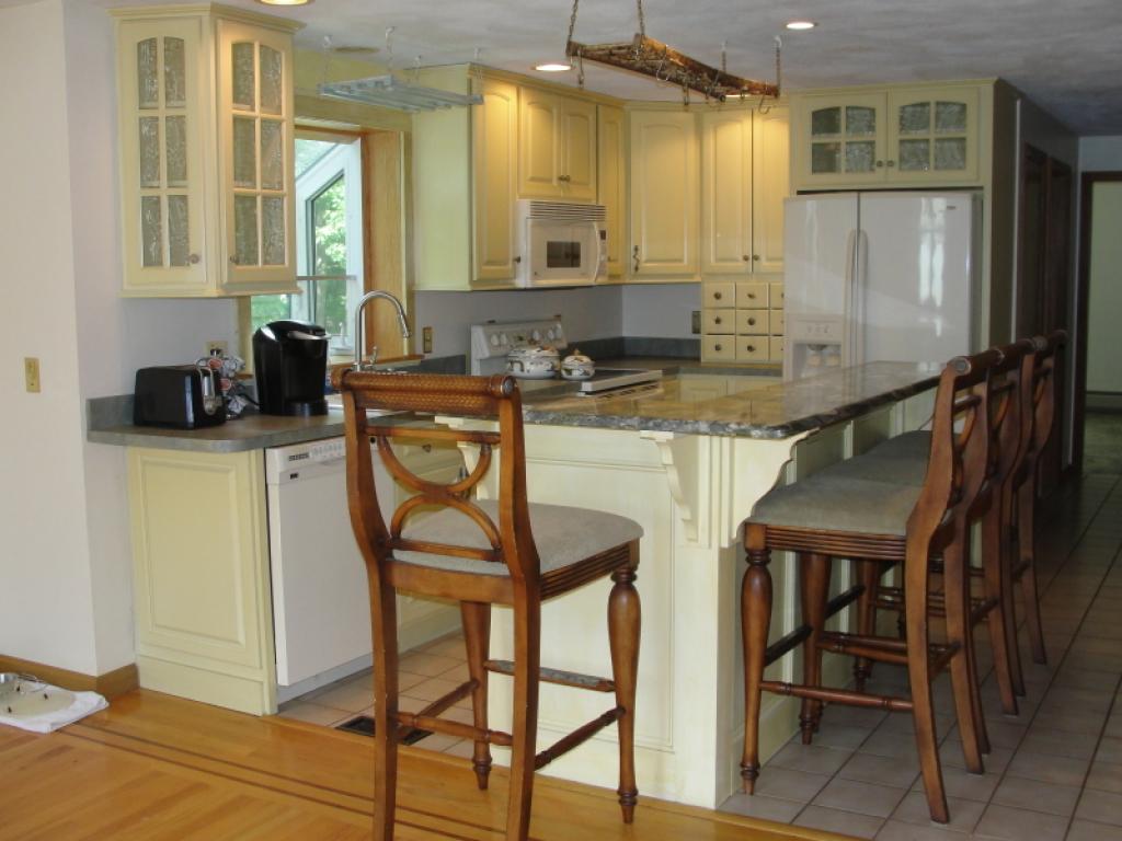 20 Raintree Drive Londonderry, NH 03053 - Photo 7 of 25