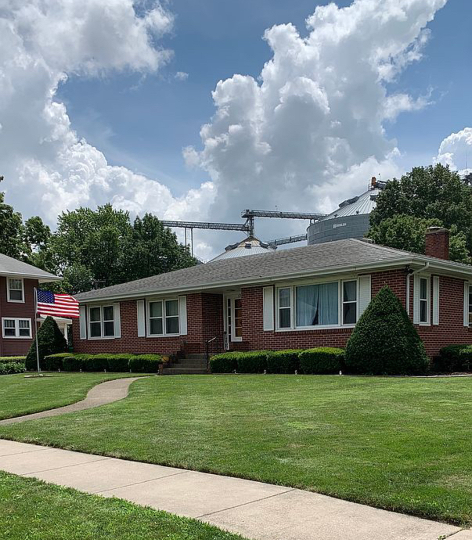 125 West Exchange Street Danvers, IL 61732 - Photo 2 of 36