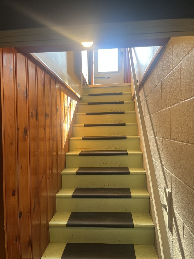 125 West Exchange Street Danvers, IL 61732 - Photo 51 of 66 a view of entryway