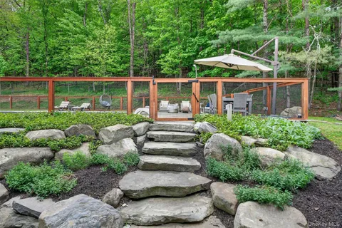 $1,200,000 | 8 Pine Tree Lane, Goshen, NY 10924