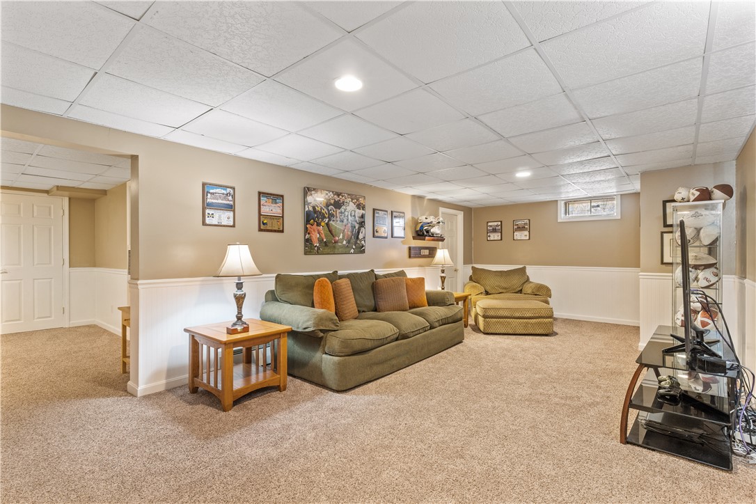 55 Wickham Road North Kingstown, RI 02852 - Photo 37 of 41 Gallery Image 37
