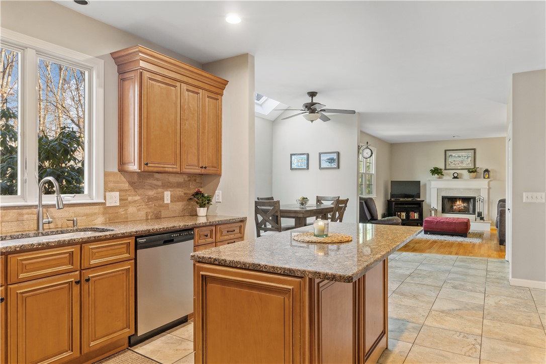 55 Wickham Road North Kingstown, RI 02852 - Photo 8 of 41 Gallery Image 8