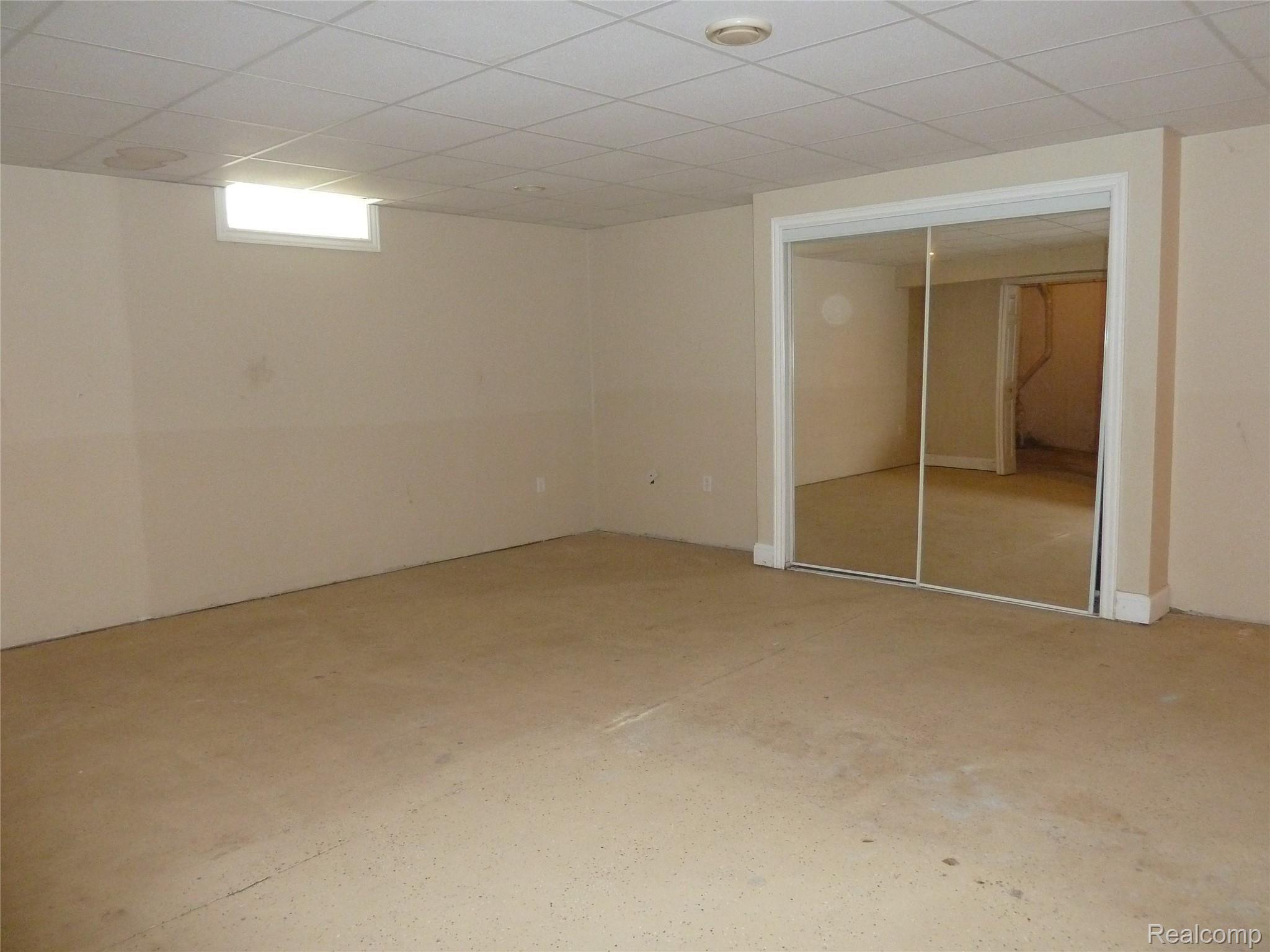 18530 East 14 Mile Road, Unit B5 Fraser, MI 48026 - Photo 10 of 10 P1010401.JPG