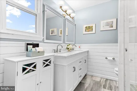 $589,000 | 103 Grove Circle, Chalfont, PA 18914