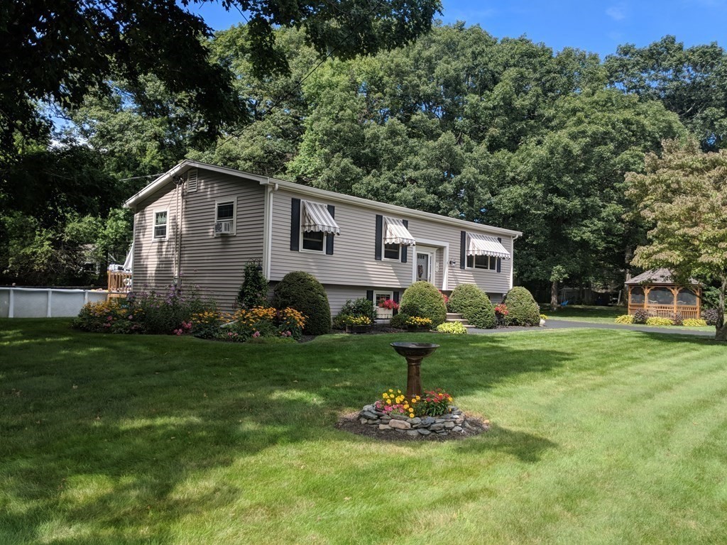 8 Fox Hill Road Blackstone, MA 01504 - Photo 3 of 30 Gallery Image 3