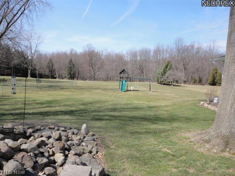 552 Darrow Road Akron, OH 44305 - Photo 4 of 25